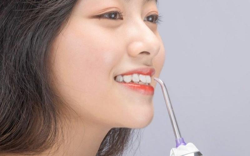 Làm răng sứ sau bao lâu thì hết ê buốt?